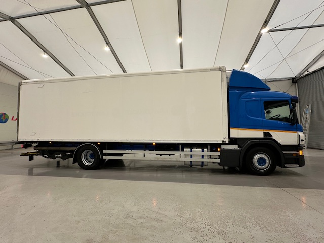 Scania P250 4×2 Sleeper Cab Fridge Box