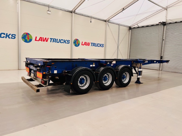 Montracon Tri Axle Sliding Skeletal Trailer BPW