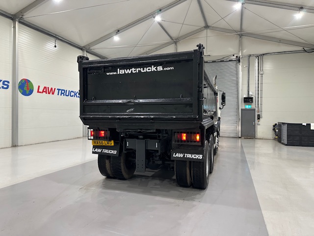 DAF CF85 360 8×4 Day Cab Steel Tipper