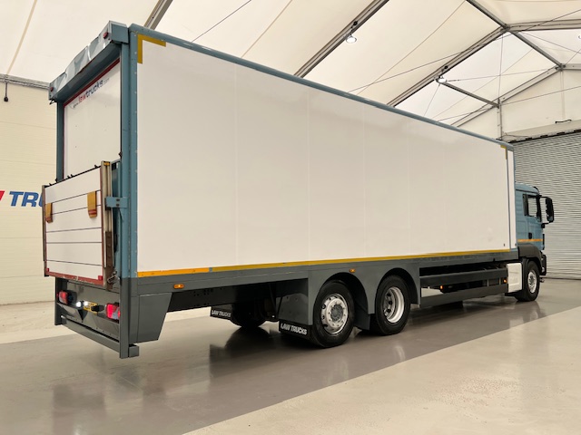MAN TGS 26.320 6×2 Sleeper Cab Insulated Box Van