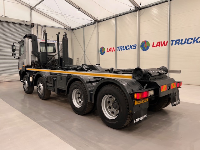 DAF CF85 410 8×4 Day Cab Hookloader Manual