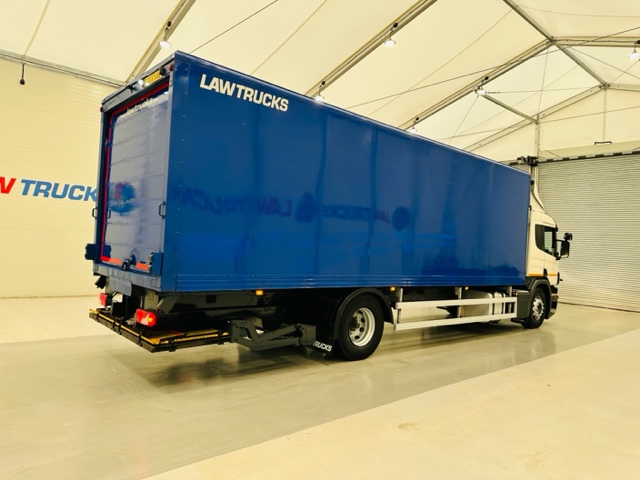 Scania P250 4×2 Sleeper Cab Box Van Manual