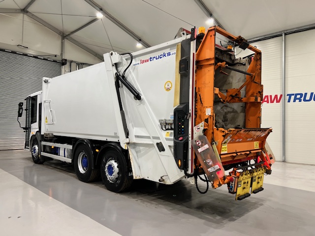 Mercedes Econic 2630 6×2 Refuse Bin Lorry