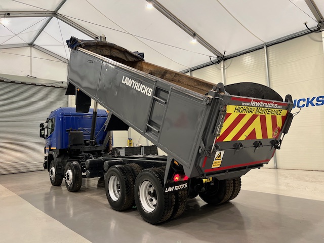 Scania P370 8×4 Sleeper Cab Tipper Manual