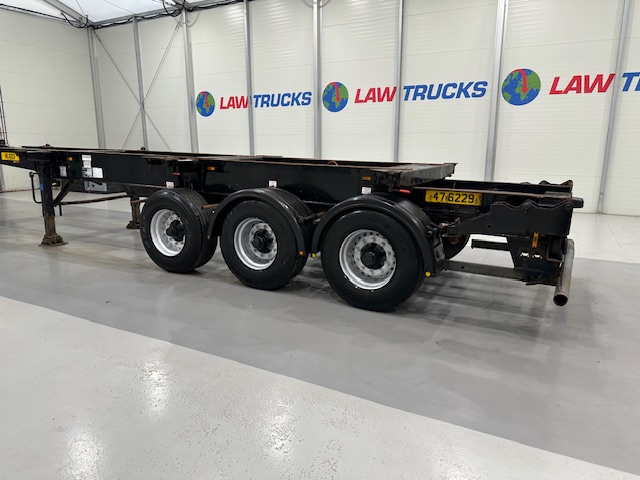 Dennison Tri Axle Sliding Skeletal Trailer BPW