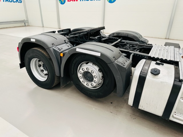 MAN TGX 26.440 6×2 Midlift Tractor Unit