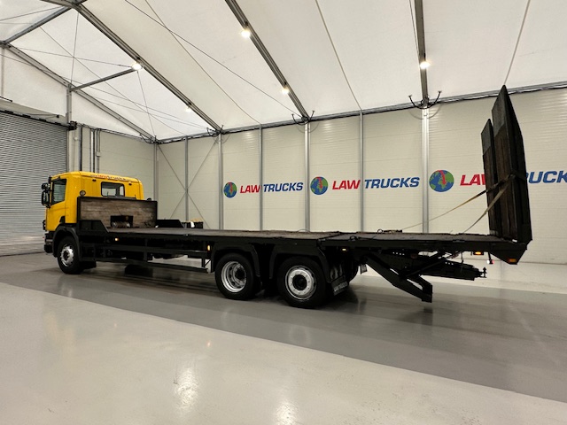 Scania 114 340 6×2 Rear Lift Day Cab Beavertail