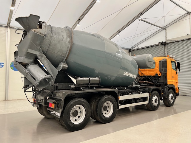 Hino 700 3241 8×4 Cement Mixer