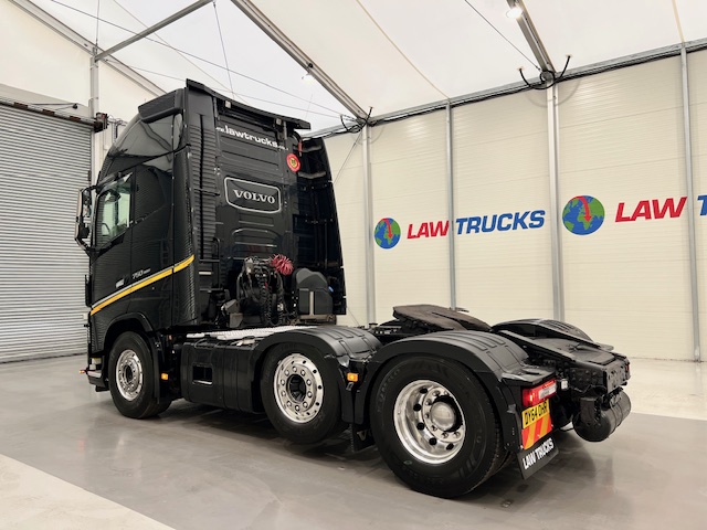 Volvo FH16 750 6×2 Midlift Tractor Unit