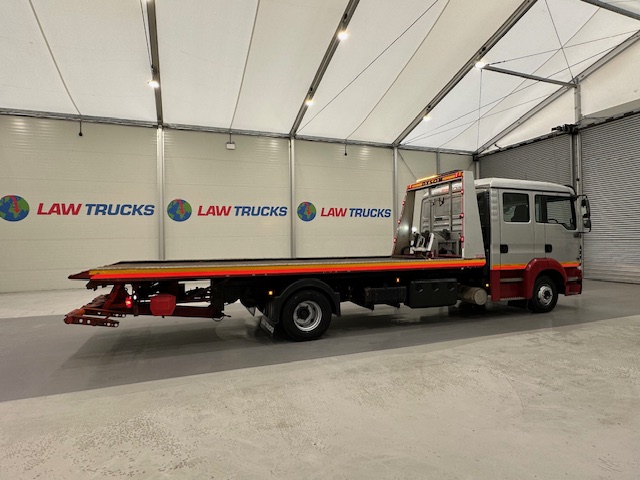 MAN TGL 12.220 Crew Cab Tilt and Slide