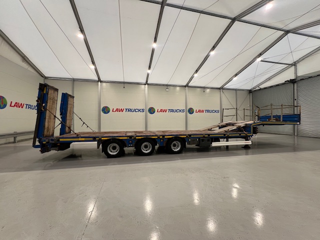 Kassbohrer Tri Axle Machinery Carrier Lowloader