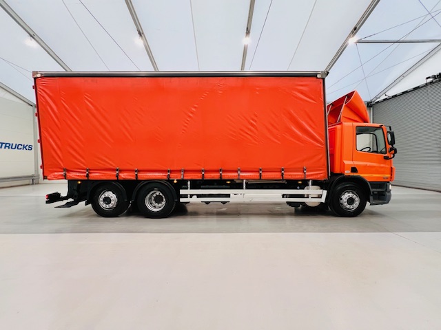 DAF CF75 310 6×2 Rear Lift Day Cab Curtainsider
