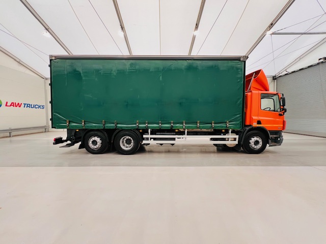 DAF CF75 310 6×2 Rear Lift Day Cab Curtainsider