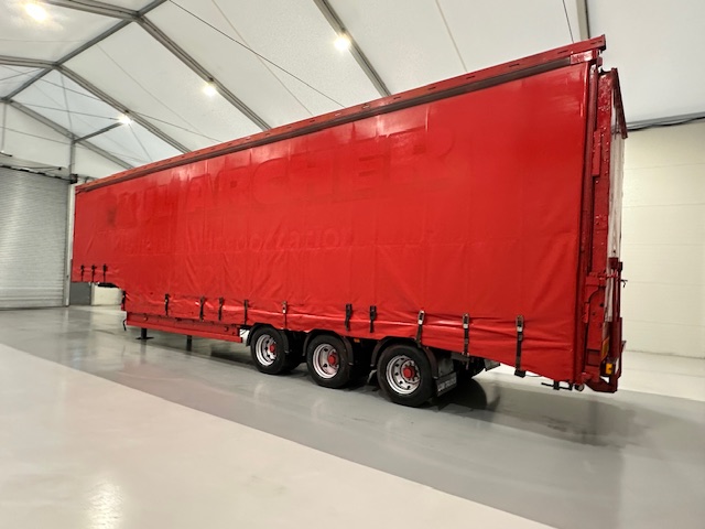 Kerbaid Miles Nunn Tri Axle Stepframe Enclosed Lowloader