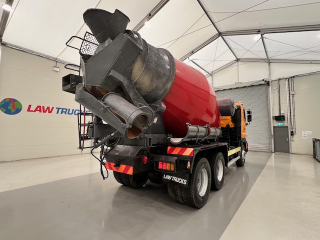 Hino 700 2813 6×4 Cement Mixer