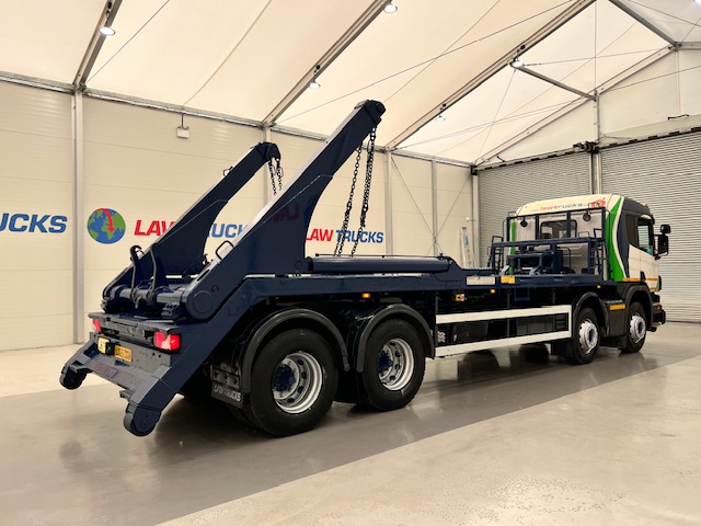 Scania P370 8×4 Sleeper Cab Skip Loader