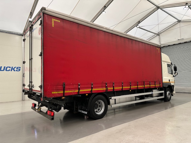 DAF CF 310 Sleeper Cab Curtainsider