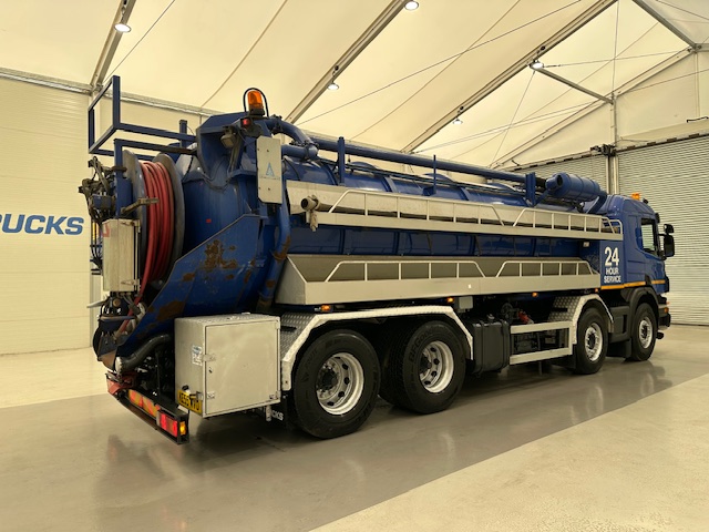 Scania P420 8×4 Sleeper Cab Vacuum Tanker
