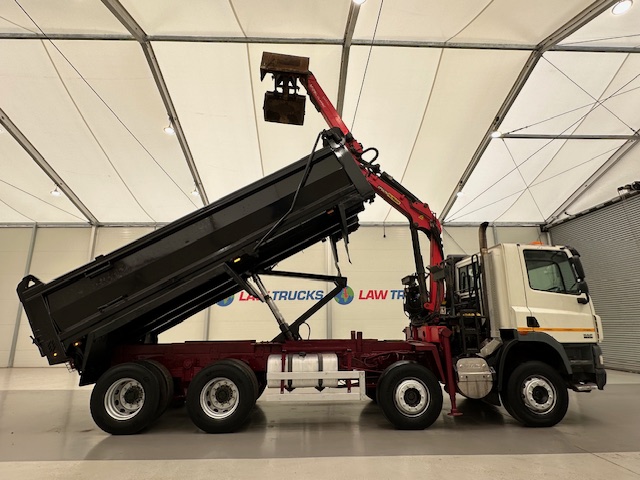 DAF CF85 410 8×4 Day Cab Steel Tipper Grab