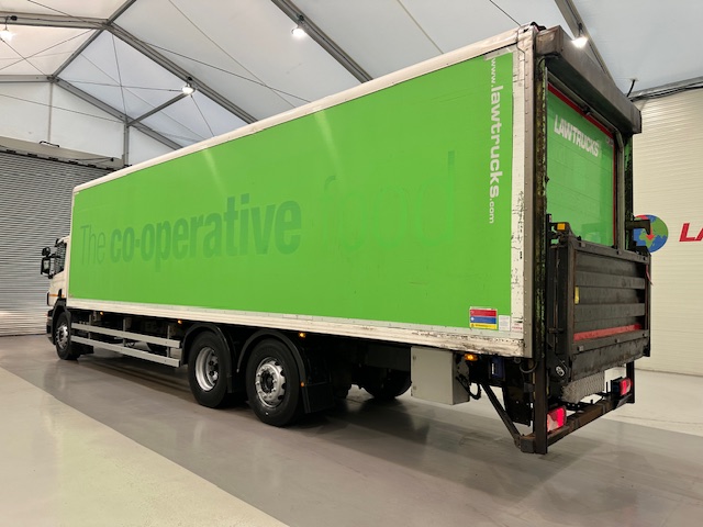 Scania P280 6×2 Rear Lift Day Cab Fridge Box Manual
