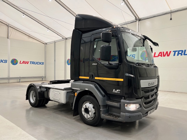 DAF LF 260 4×2 Rest Cab Tractor Unit