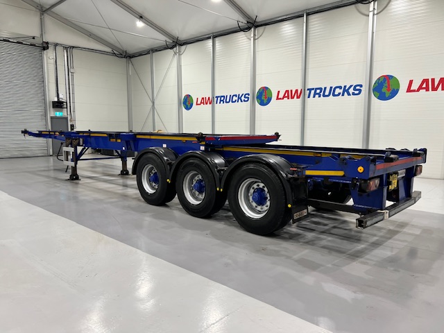 Dennison Tri Axle Sliding Skeletal Trailer BPW