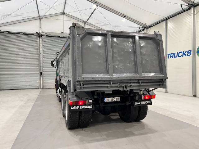 Volvo FM 400 8×4 Day Cab Tipper