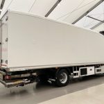 Mercedes Actros 1824 4×2 Sleeper Cab Fridge Box - thumbnail