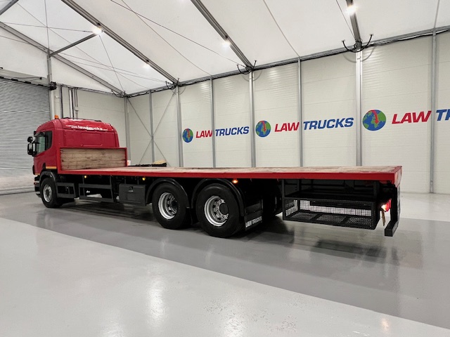 Scania P320 6×2 10 Tyre Rear Lift Flatbed