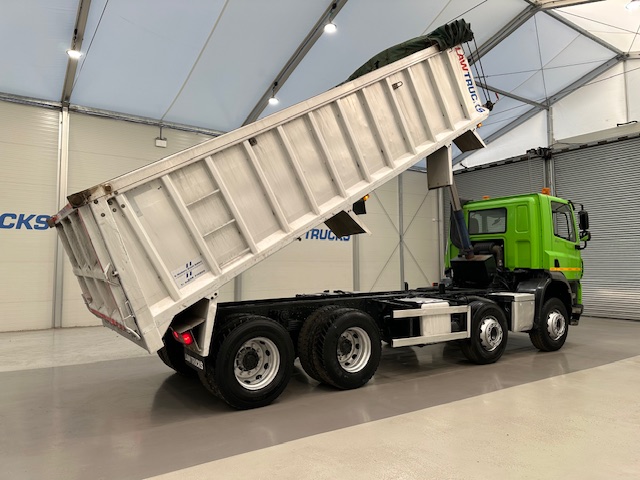 DAF CF 370 8×4 Day Cab Tipper Manual