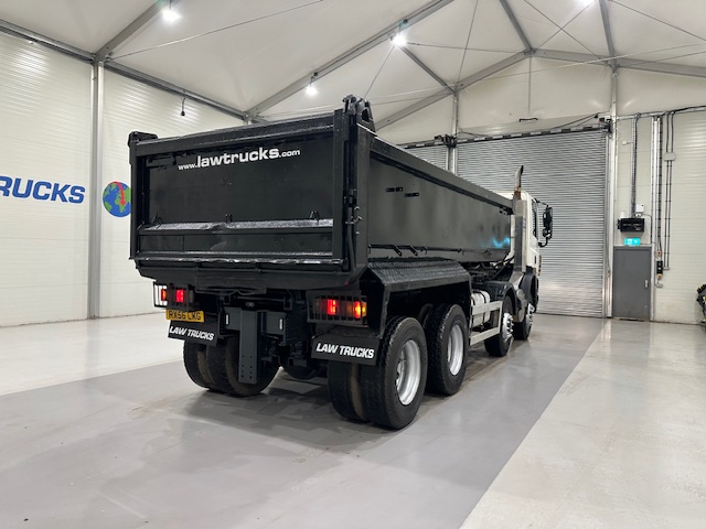 DAF CF85 360 8×4 Day Cab Steel Tipper