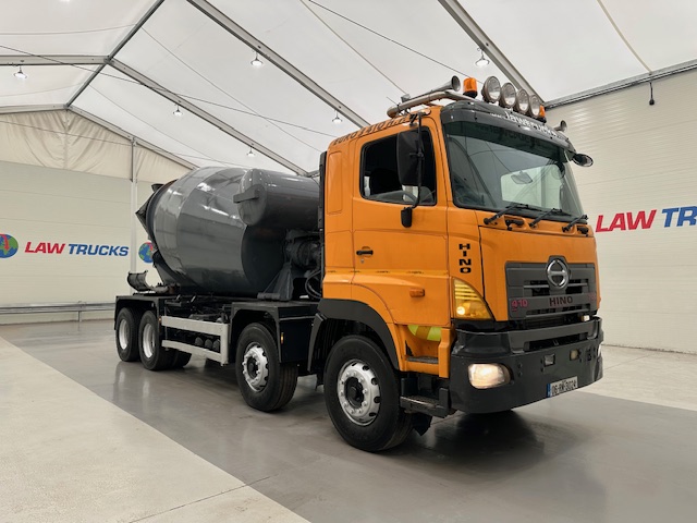 Hino 700 3241 8×4 Cement Mixer