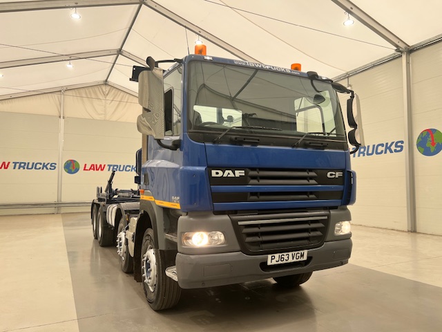 DAF CF85 360 8×4 Day Cab Hookloader