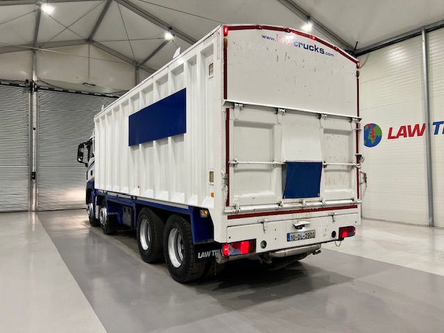 MAN  TGS 32.360 8×4 Day Cab Bulk Tipper