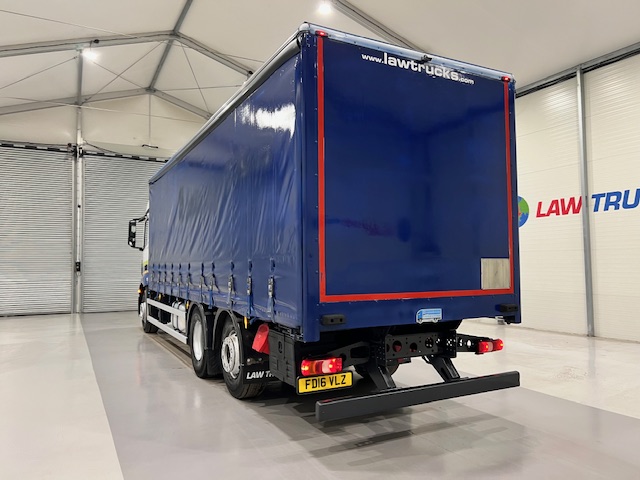 Mercedes Actros 2530 6×2 Sleeper Cab Curtainsider