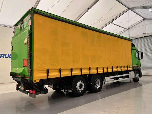 Mercedes Actros 2536 6×2 Sleeper Cab Curtainsider