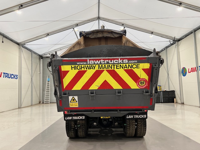 Scania P370 8×4 Sleeper Cab Tipper Manual