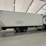 MAN TGS 26.320 6×2 Sleeper Cab Fridge Box - thumbnail
