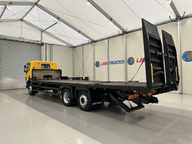 Scania 114 340 6×2 Rear Lift Day Cab Beavertail