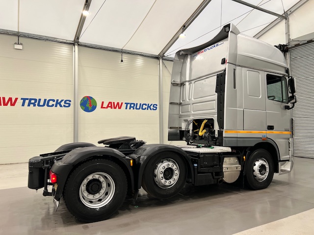DAF XF105 460 6×2 Super Space Cab Tractor Unit