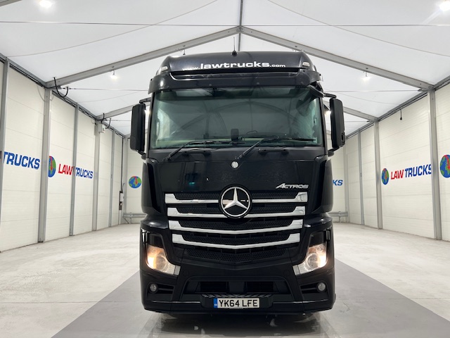 Mercedes Actros 2545 6×2 Midlift Tractor Unit