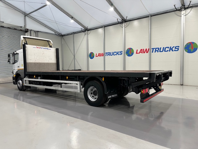 Mercedes Axor 1824 Sleeper Cab Flatbed