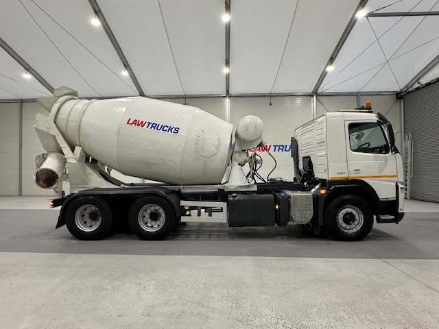 Volvo FM 330 6×4 Day Cab Cement Mixer