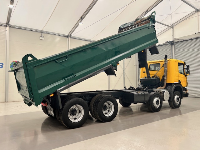 Scania P380 8×4 Day Cab Steel Tipper Manual
