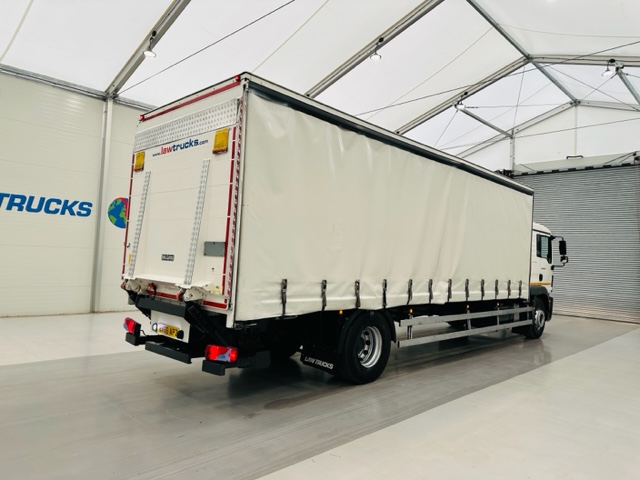MAN TGM 18.250 Sleeper Cab Curtainsider