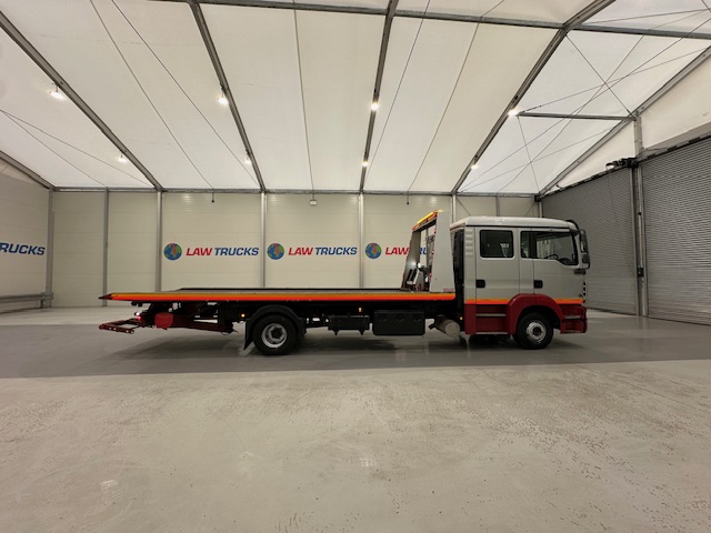 MAN TGL 12.220 Crew Cab Tilt and Slide