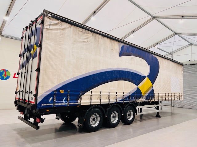 Cartwright Tri Axle 4.80m Curtainsider Trailer