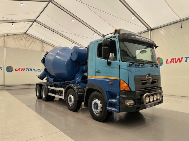 Hino 700 4123 8×4 Cement Mixer