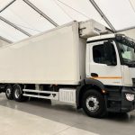 Mercedes Actros 2532 6×2 Rear Lift Day Cab Fridge Box - thumbnail