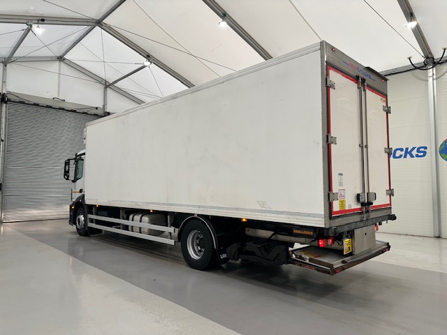 Mercedes Antos 1827 Day Cab Fridge Box